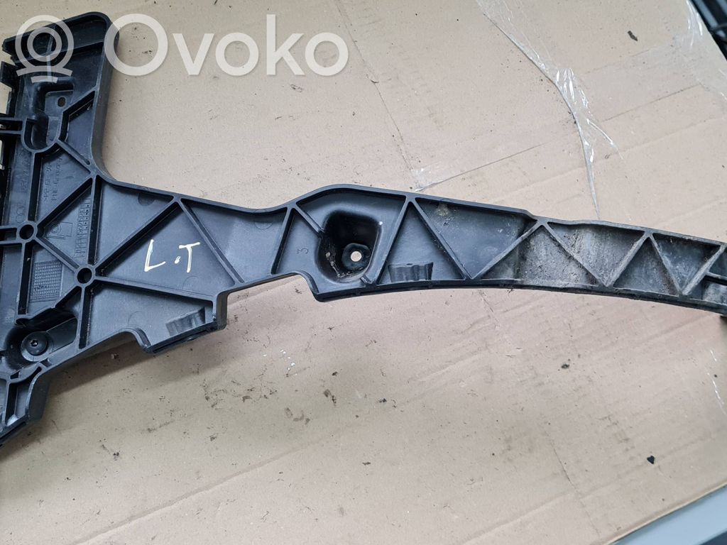 Soporte de montaje del parachoques trasero   8R0807453B