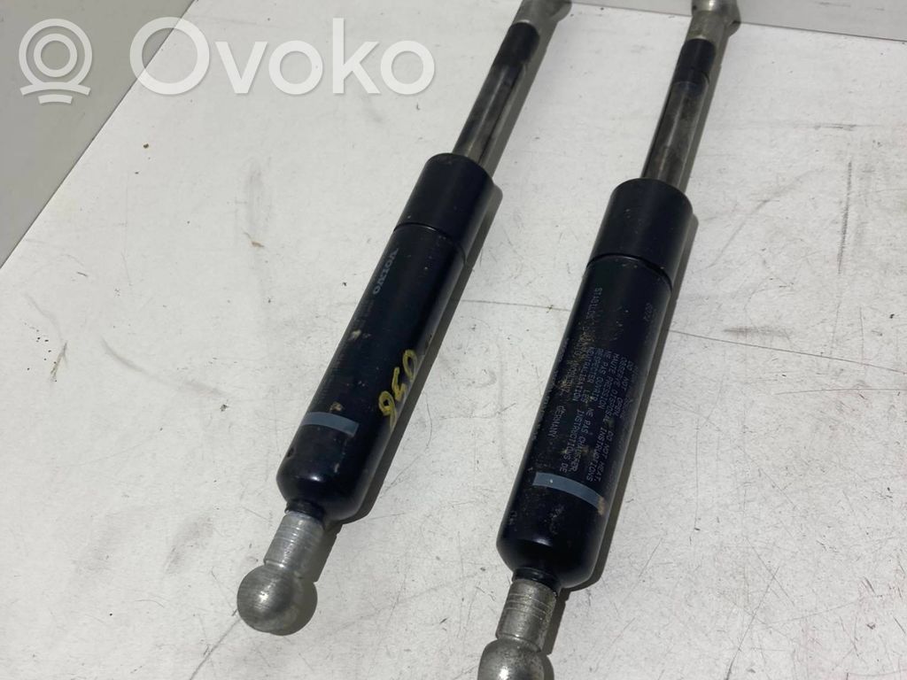 Volvo 850 Tailgate/trunk strut/damper 