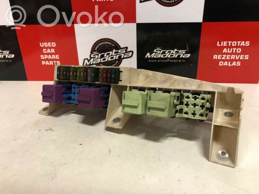 BMW X5 E53 Fuse module 