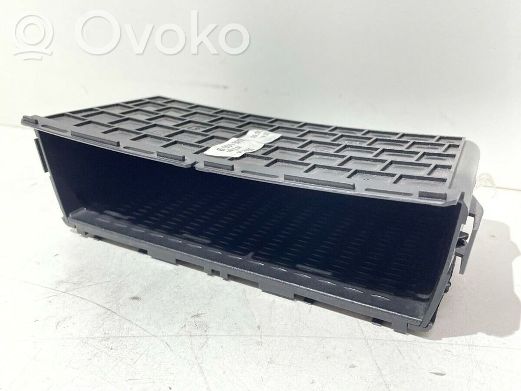BMW 5 E60 E61 Daiktadėžė 