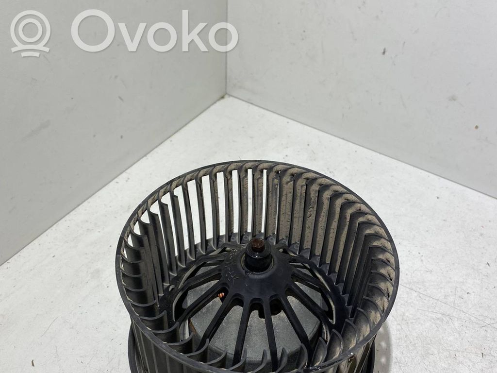 Volvo V50 Mazā radiatora ventilators 