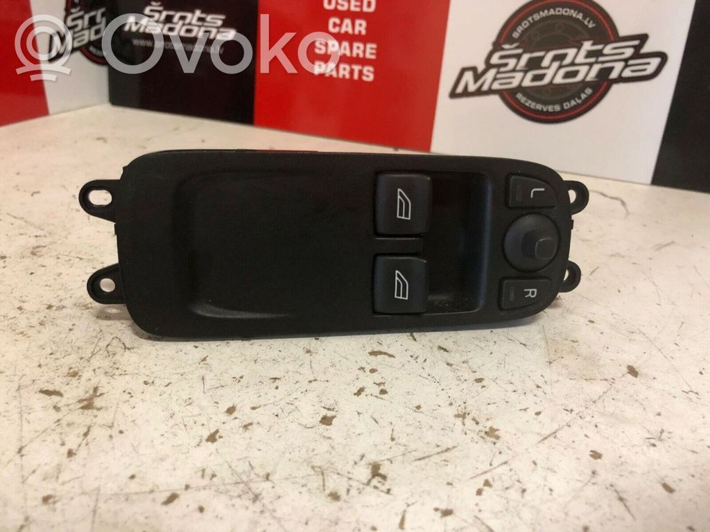 Volvo C30 Electric window control switch 