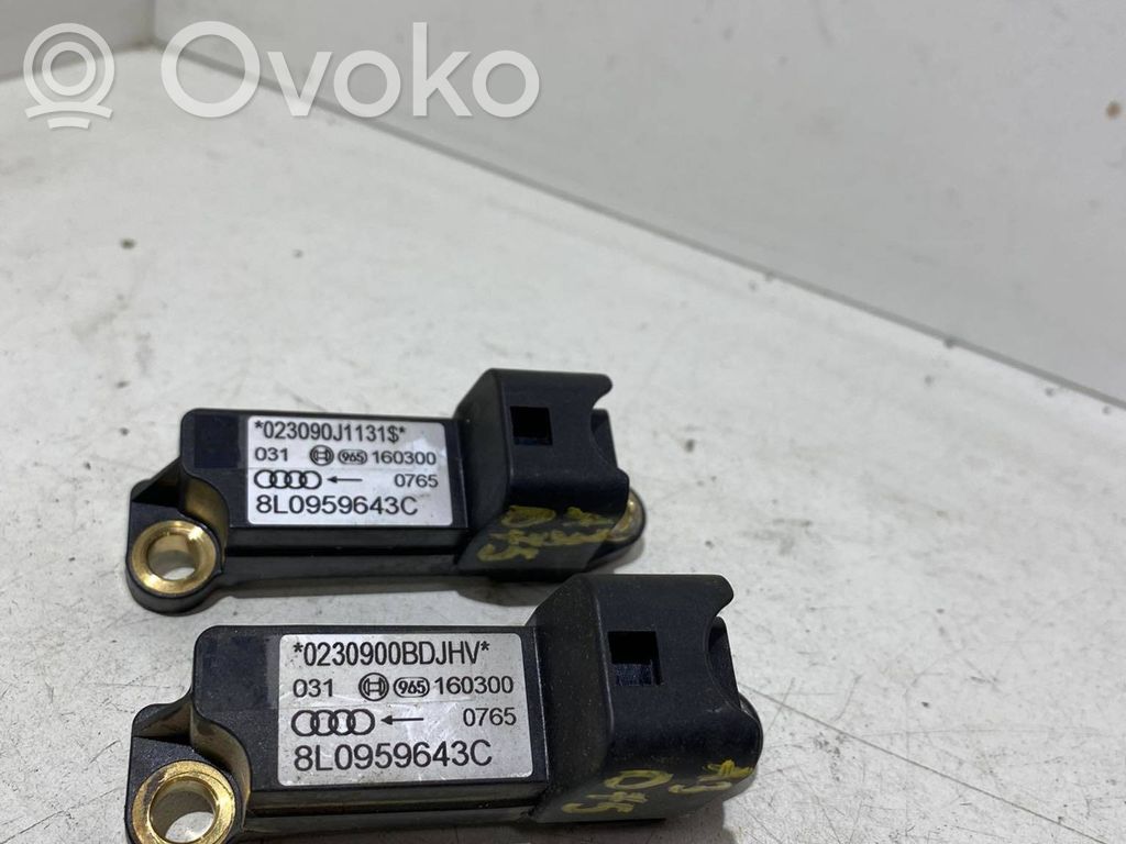 Audi A3 S3 8L Airbag deployment crash/impact sensor 