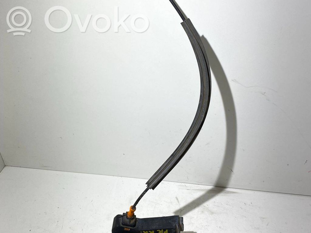 Opel Combo C Priekšpusē slēdzene 