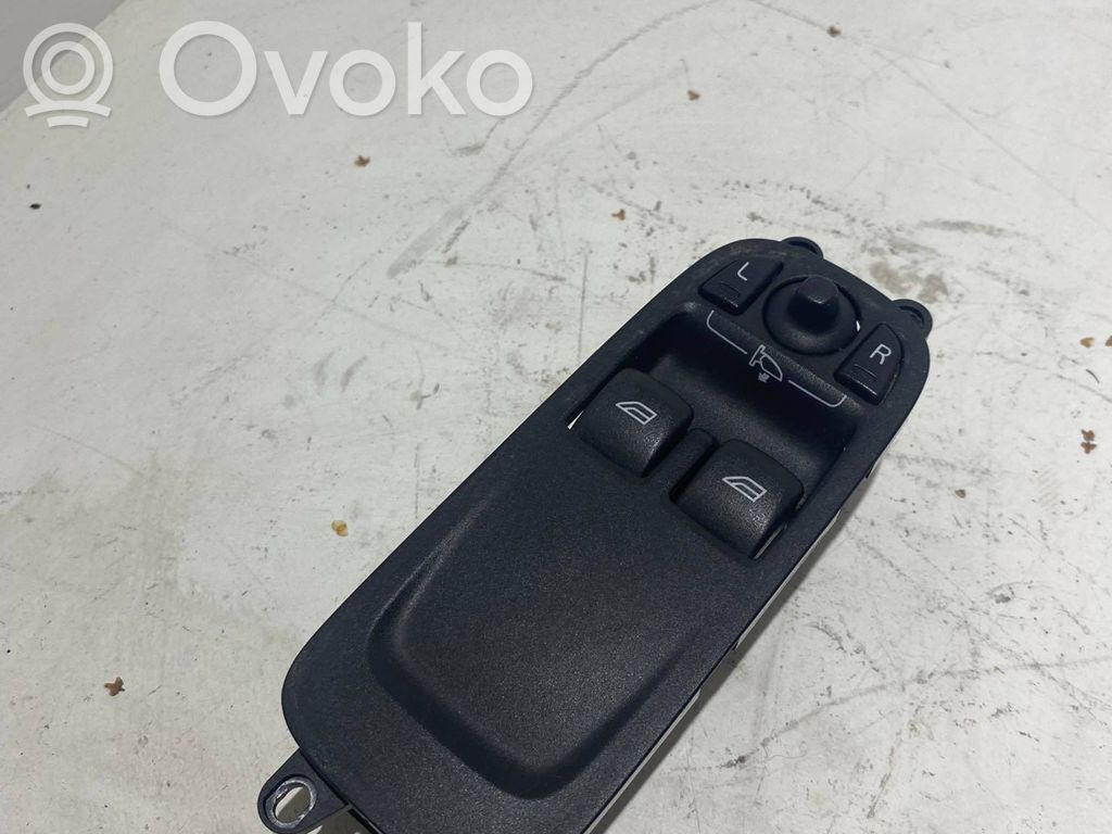 Volvo C30 Electric window control switch 