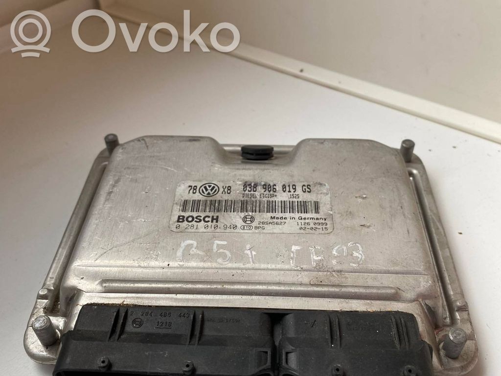 Volkswagen PASSAT B5.5 Engine control unit/module 