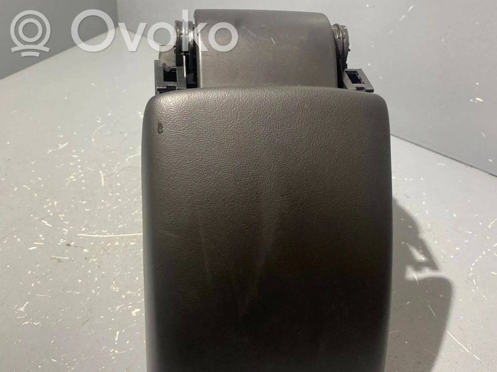 Volvo XC60 Armrest 