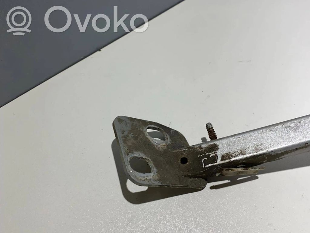 Fender mounting bracket   4E0805464D