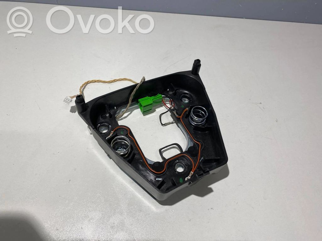 Volvo V50 Vairo oro pagalvė 