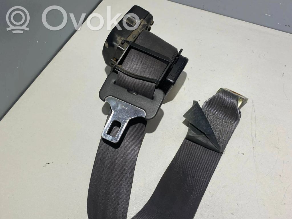 Volvo S40, V40 Cinturón trasero 