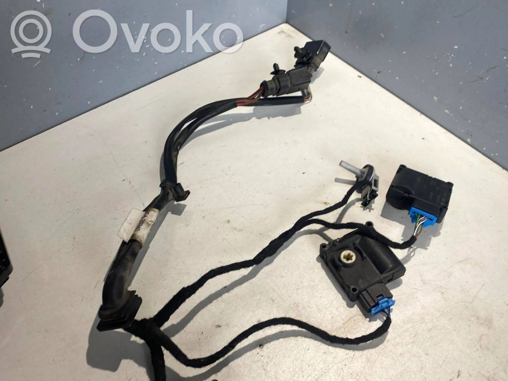 Audi A6 S6 C6 4F Moteur / actionneur de volet de climatisation 