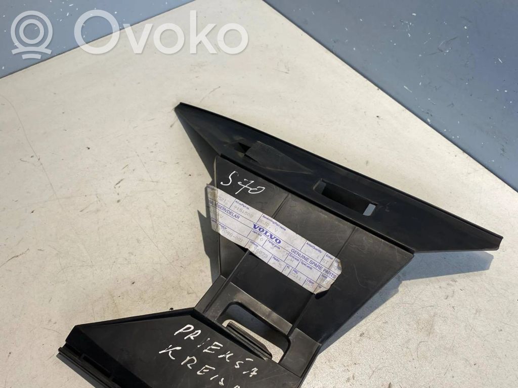 Volvo S70  V70  V70 XC Uchwyt / Mocowanie zderzaka przedniego 