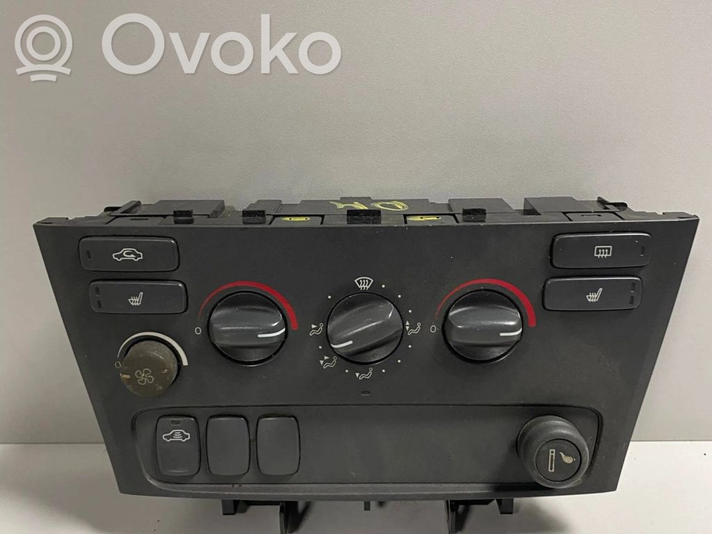 Volvo V70 Climate control unit 