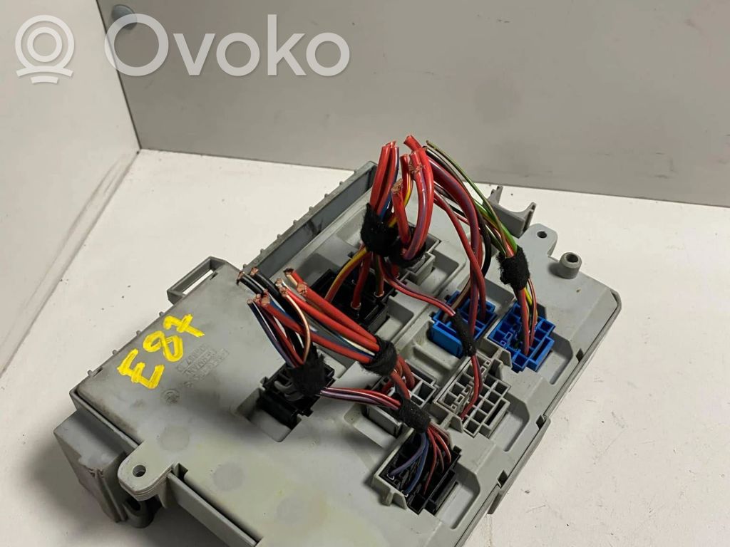 BMW 1 E81 E87 Fuse module 