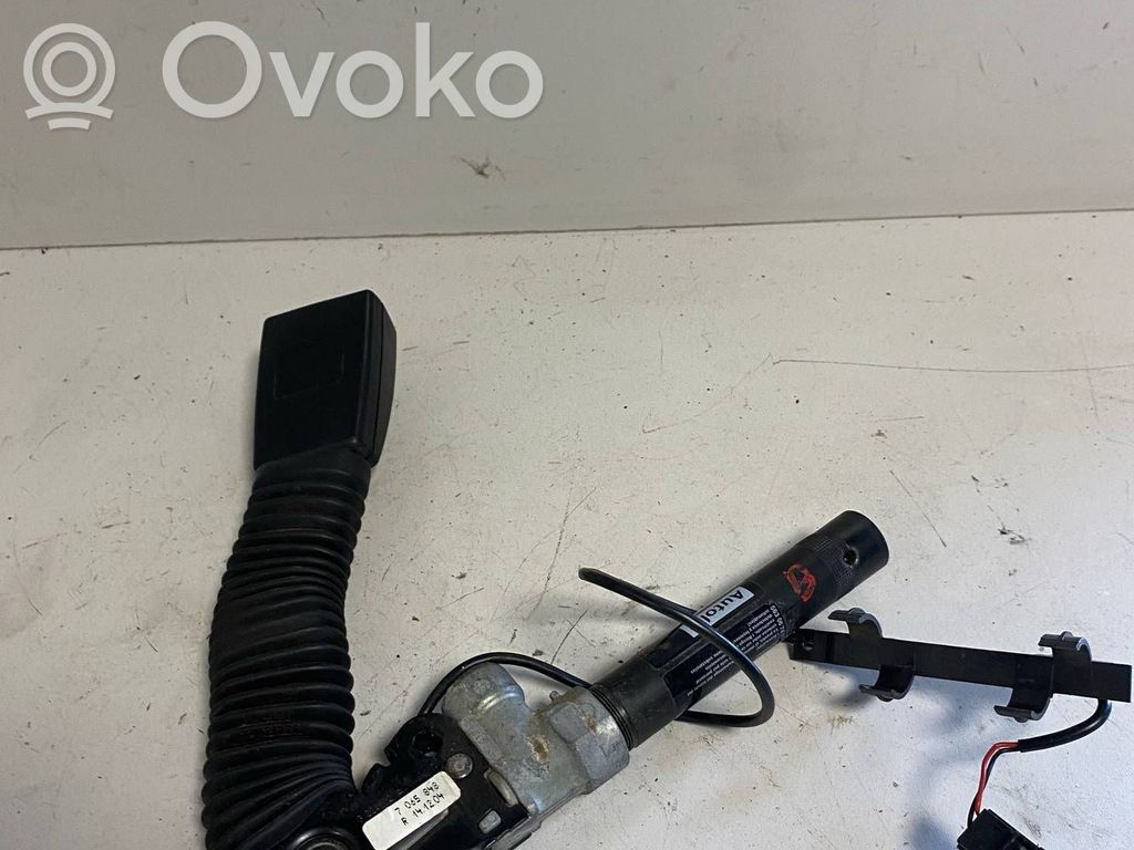 BMW 7 E65 E66 Gurtschloss vorne 