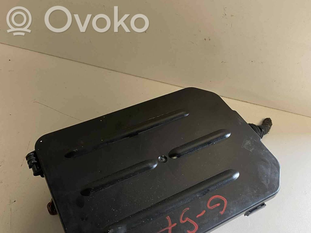 Audi A4 S4 B7 8E 8H Mukavuusmoduuli 