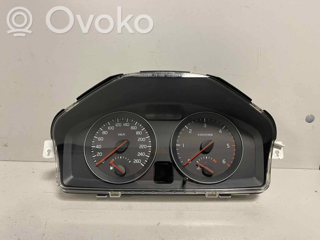 Volvo C30 Speedometer (instrument cluster) 
