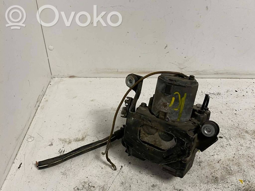 Audi A4 S4 B5 8D ABS bloks 