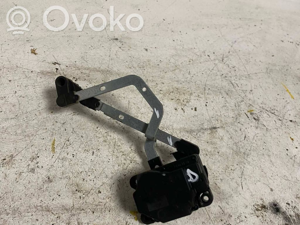 Volvo XC70 Silniczek nagrzewnicy 