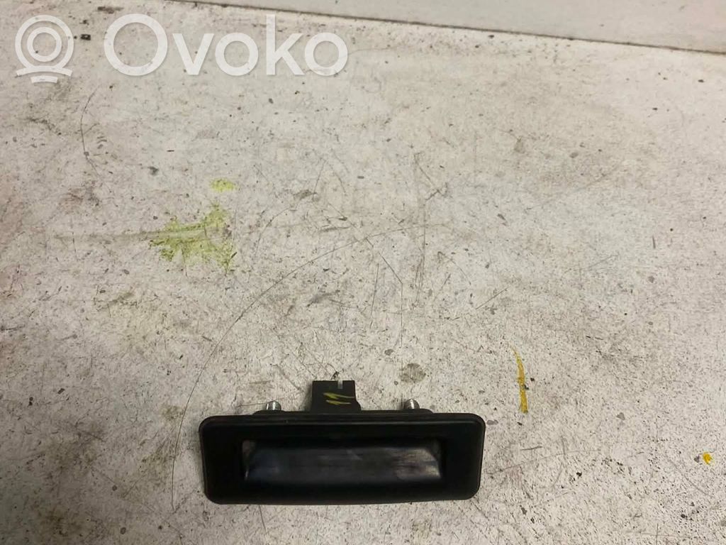Volkswagen Golf V Tailgate/trunk/boot exterior handle 