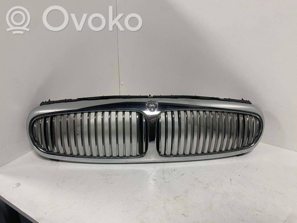 Jaguar X-Type Front grill 
