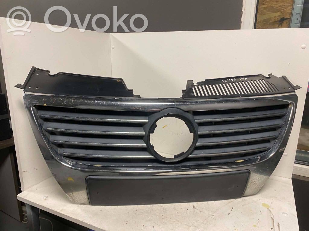 Volkswagen PASSAT B6 Etusäleikkö 