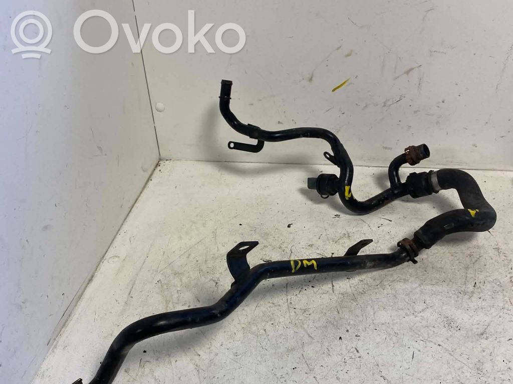 Audi A8 S8 D3 4E Caurulīte (-es) / šļūtene (-es) 