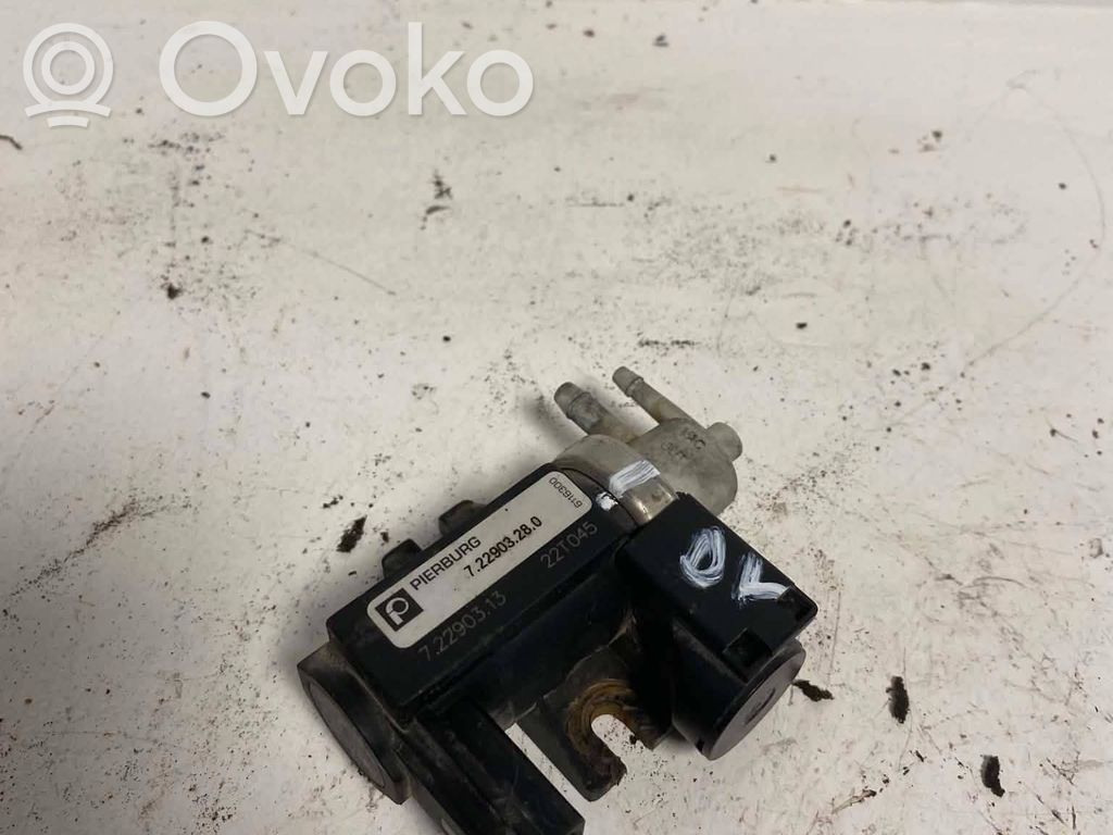 Audi A4 S4 B6 8E 8H Zawór podciśnienia / Elektrozawór turbiny 