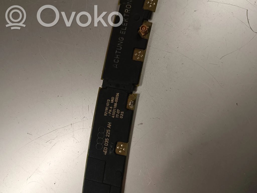 Audi A8 S8 D3 4E Antenos stiprintuvas 