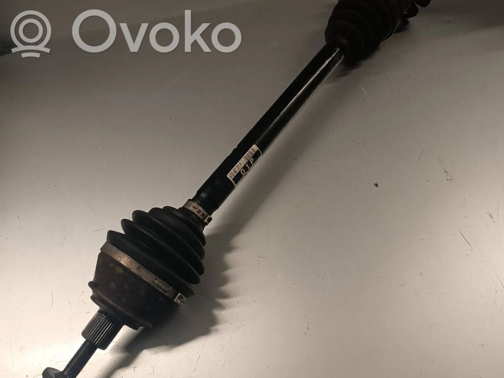 Priekinis pusašis   4E0407271P