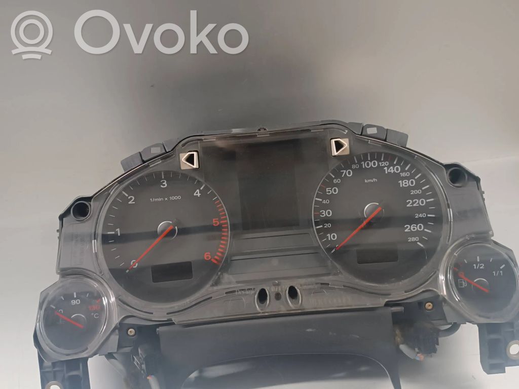 Audi A8 S8 D3 4E Nopeusmittari (mittaristo) 