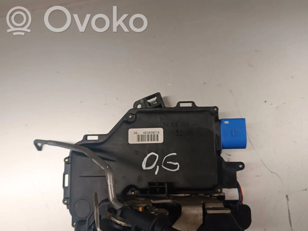 Audi A8 S8 D3 4E Takaoven lukko 