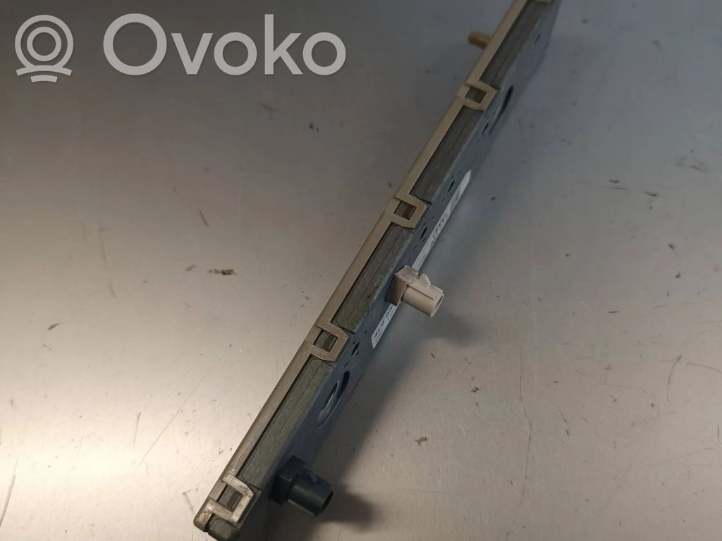 Audi Q7 4L Pystyantennivahvistin 