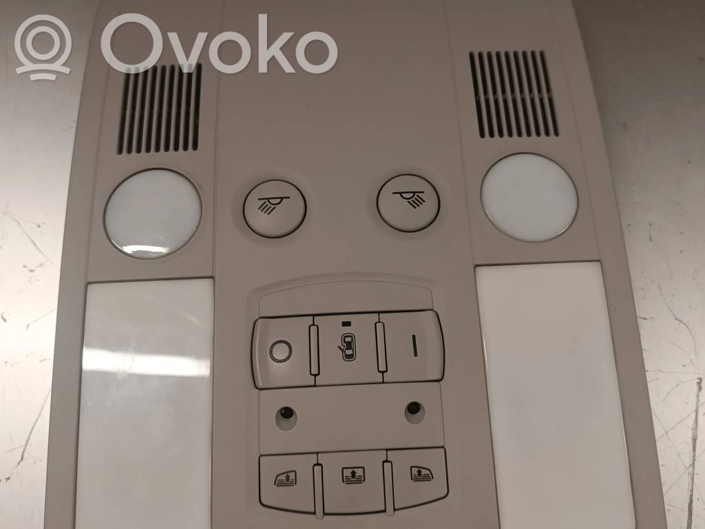 Takaistuimen valo   4E0947111AC,405143
