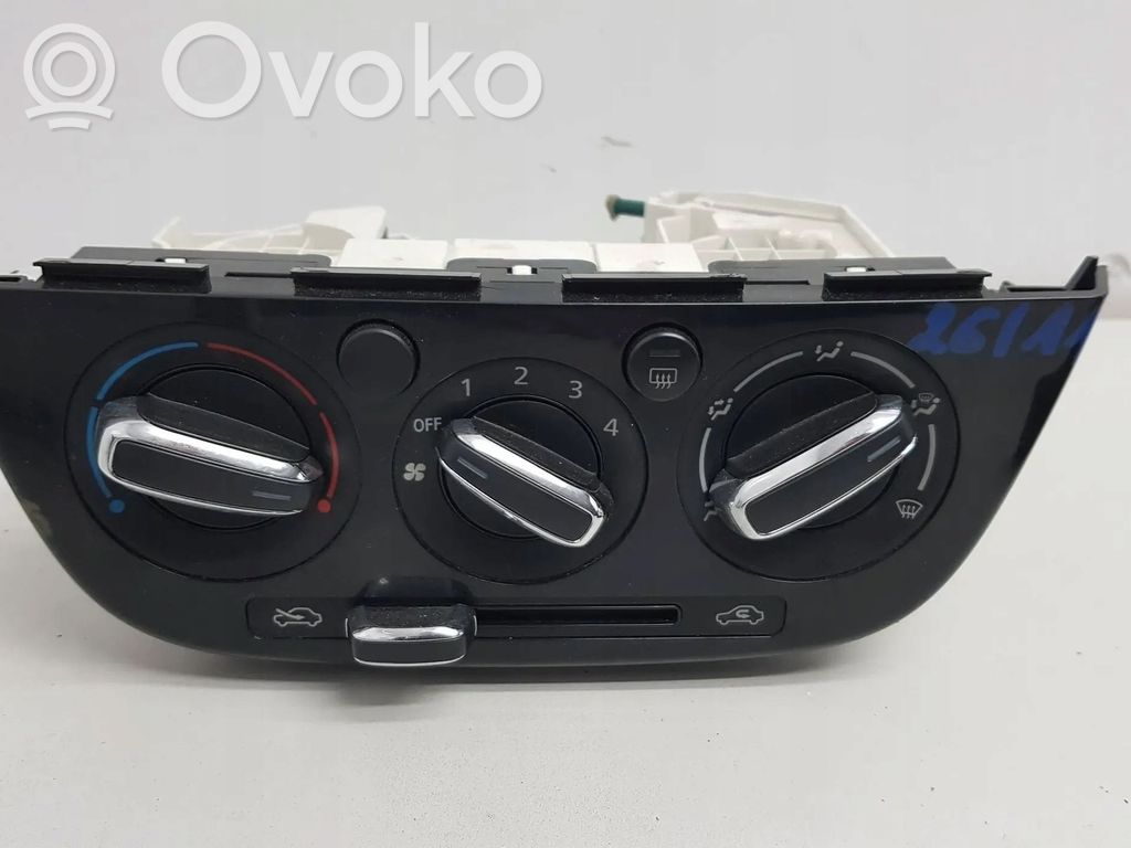 Mitsubishi Space Star Climate control unit 