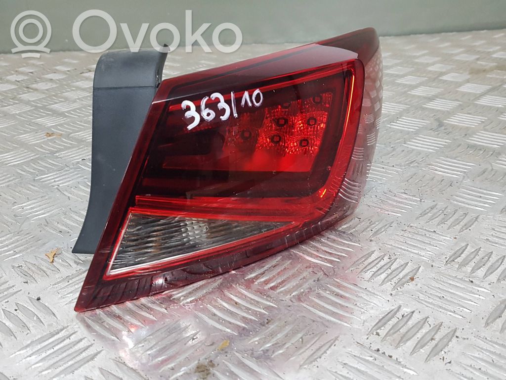 Seat Leon (5F) Galinis žibintas kėbule 