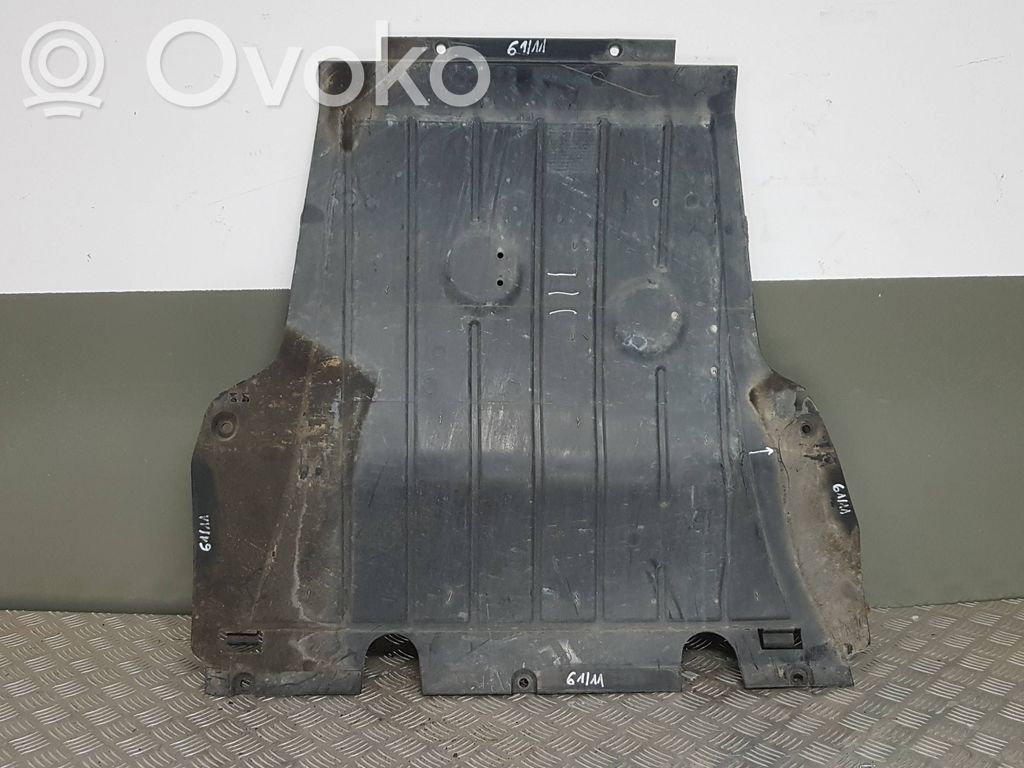 Renault Clio IV Engine splash shield/under tray 