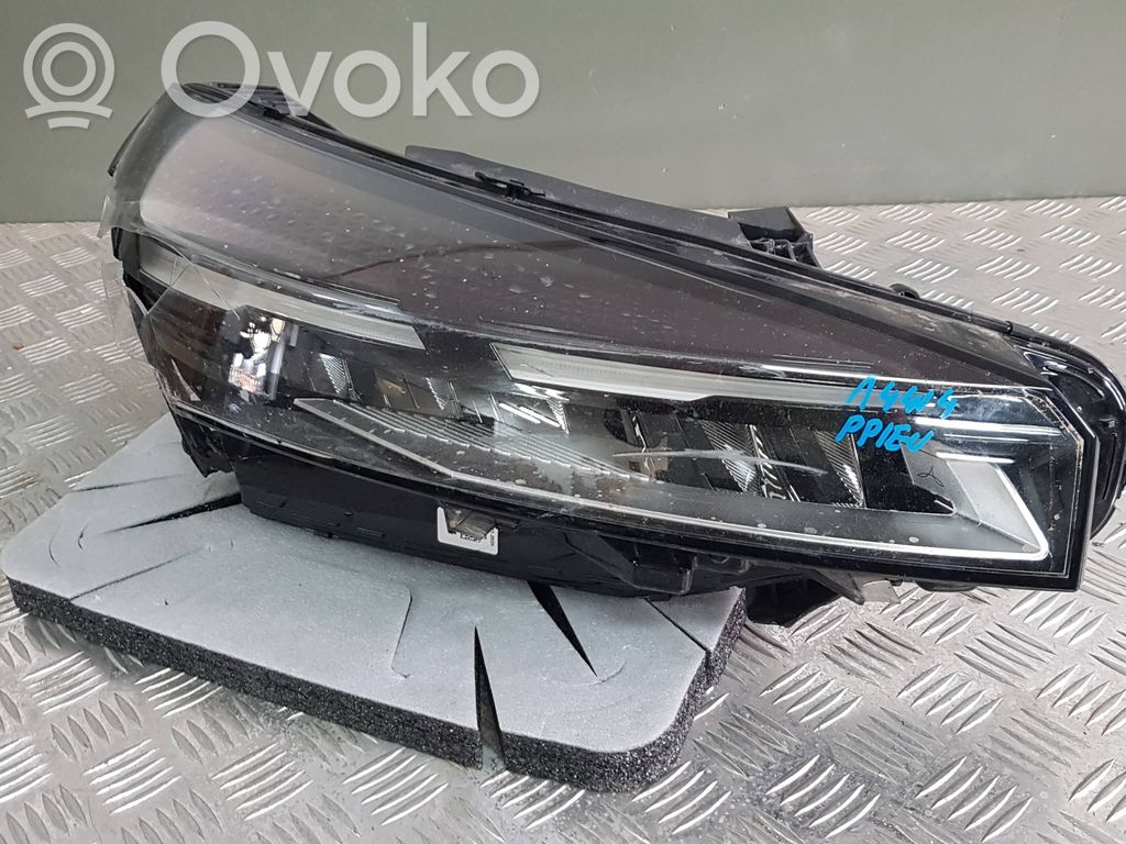 Renault Clio V Lampa przednia 