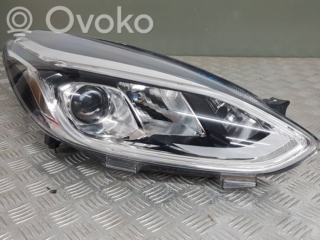 Ford Fiesta Headlight/headlamp 