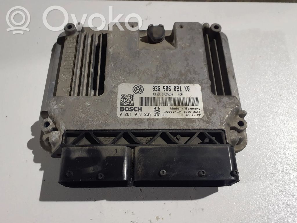 Volkswagen Golf V Engine control unit/module 