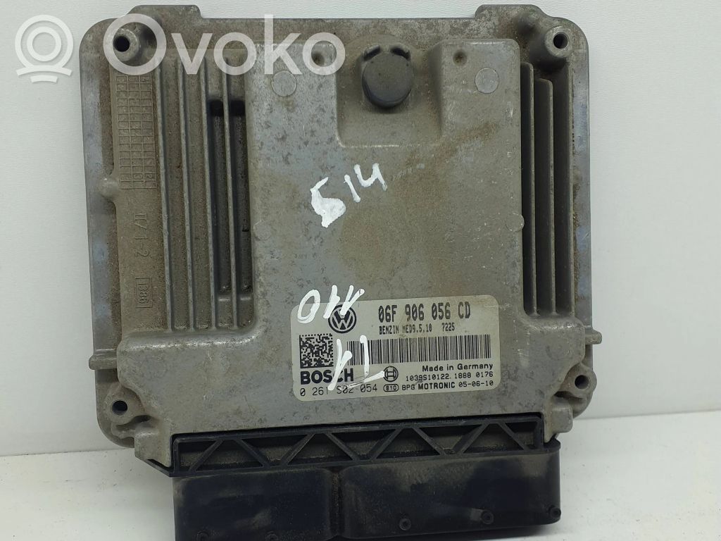 Volkswagen Touran I Engine control unit/module 