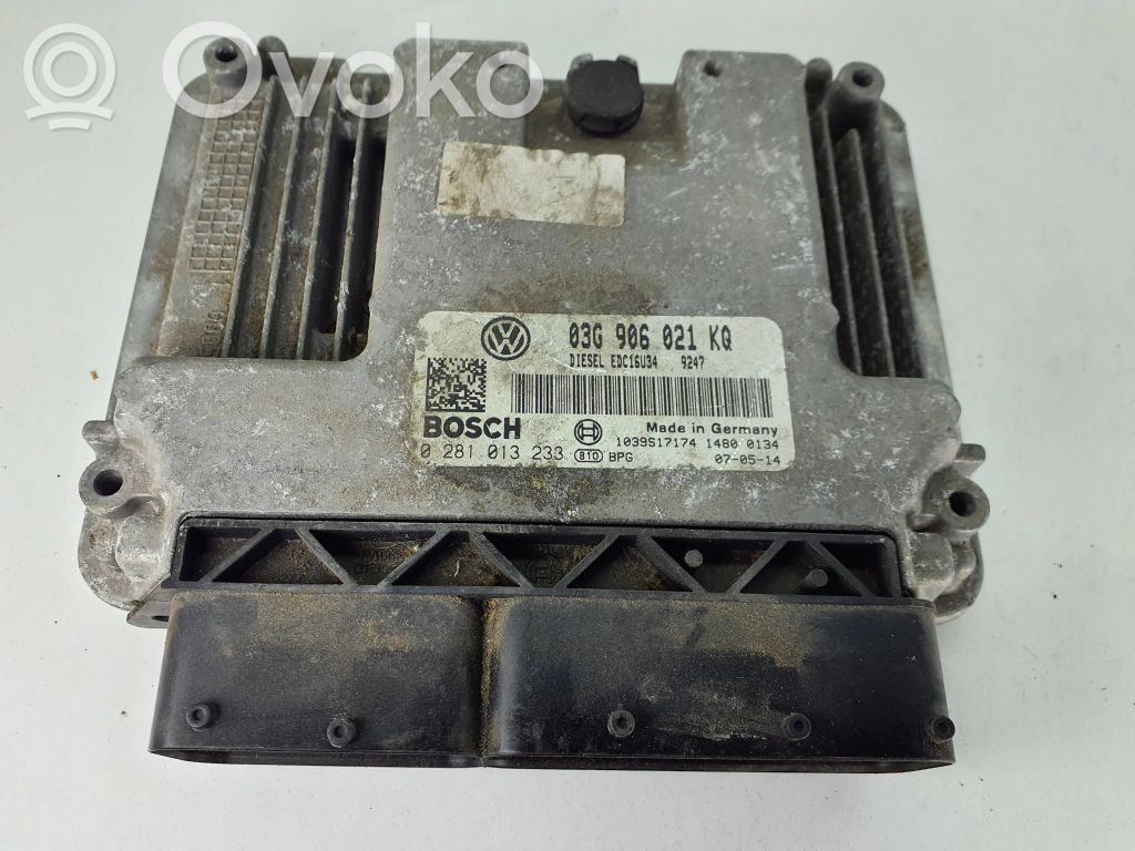 Volkswagen Golf V Engine control unit/module 