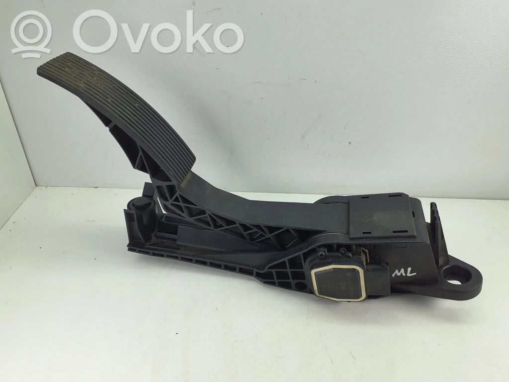 Mercedes-Benz ML W164 Accelerator throttle pedal 