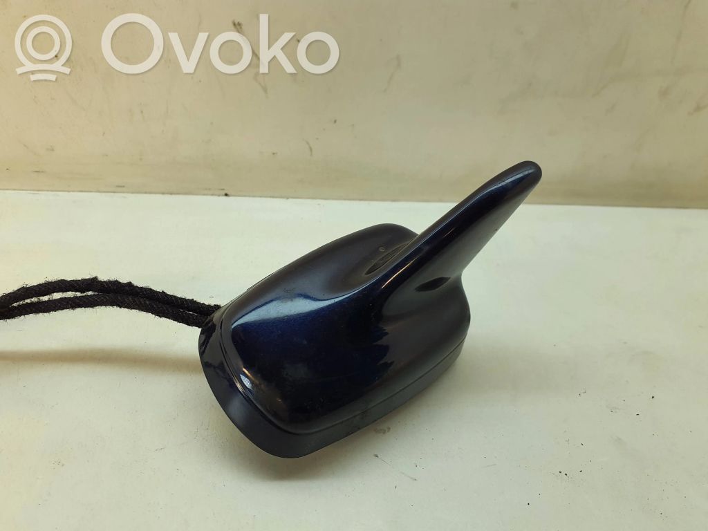 Audi A6 S6 C6 4F Aerial GPS antenna 