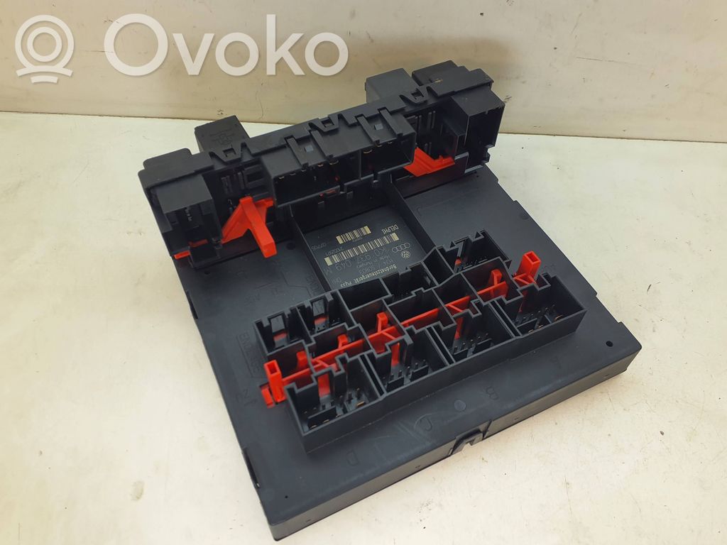 Volkswagen Golf V Comfort/convenience module 