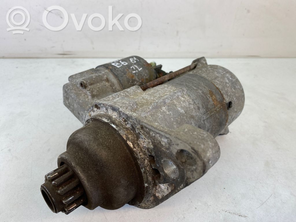 Volkswagen PASSAT B6 Starter motor 