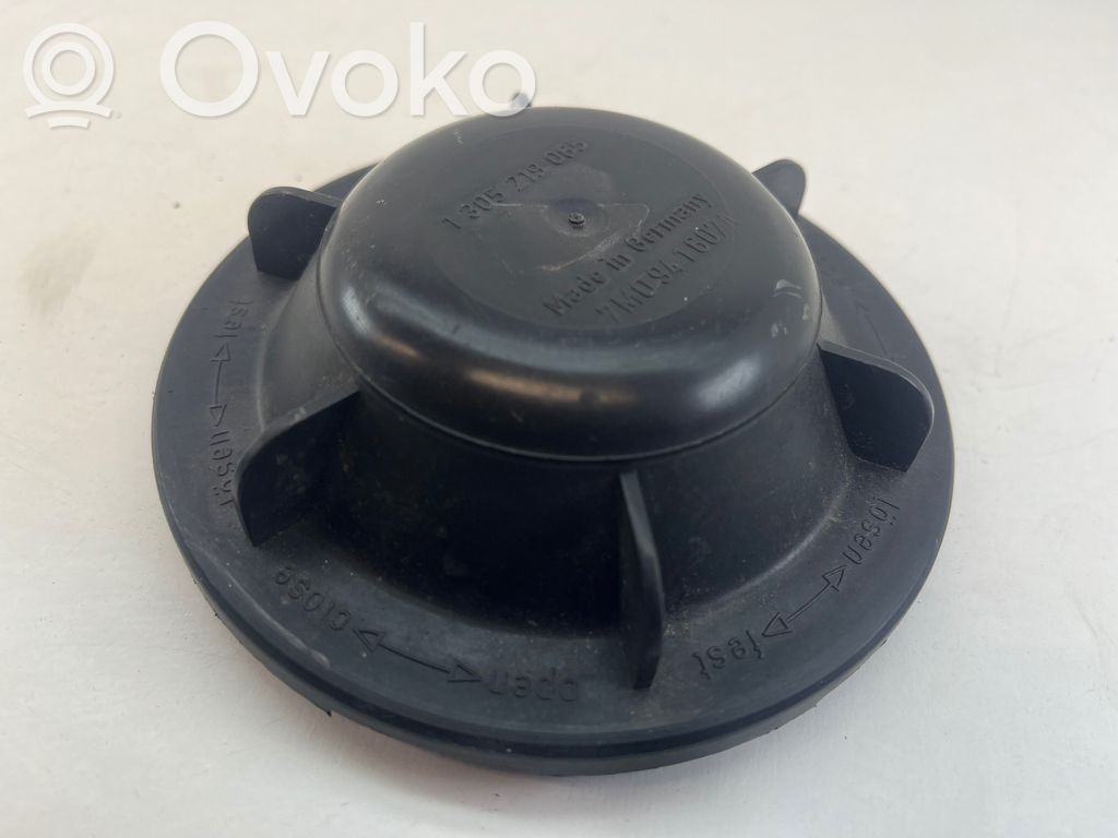 Volkswagen Golf V Cache-poussière de phare avant 