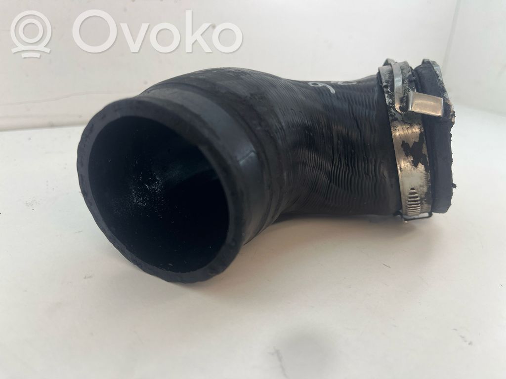 Volkswagen PASSAT B6 Intercooler hose/pipe 