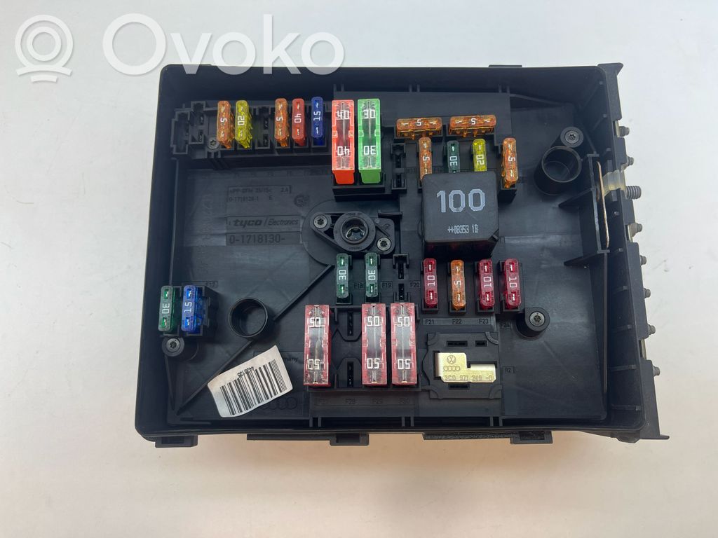 Audi A3 S3 8P Fuse box set 