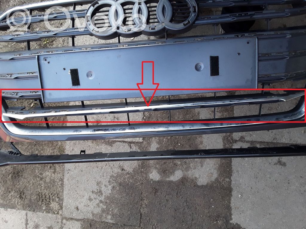 Maskownica / Grill / Atrapa górna chłodnicy   8W6853651R,7011719BTA,7011719